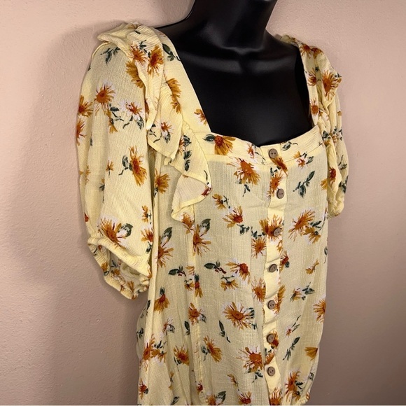 1X MAURICES YELLOW FLORAL BLOUSE STRETCH RUFFLE SHORT SLEEVE - Picture 2 of 12